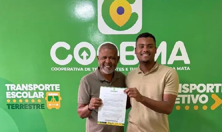COOBMA firma parceria para garantir transporte universitário a estudante de Medicina em Jequié
