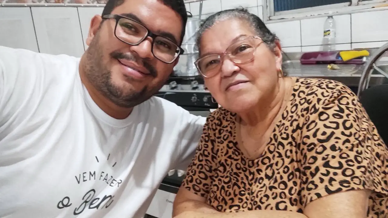 JORNALISTA EDHER RAMOS SE DESPEDE DA SUA MÃE, VERA LÚCIA MICHELI RAMOS