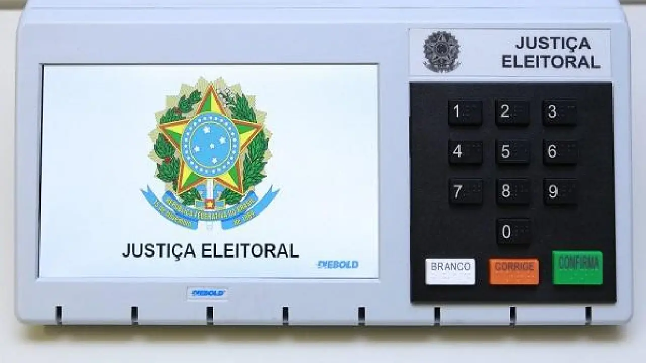 JUSTIÇA ELEITORAL LEVA TREINAMENTO SOBRE A URNA ELETRÔNICA À POPULAÇÃO DE JEQUIÉ; PRIMEIRA AÇÃO ACONTECE NESTE SÁBADO 11.