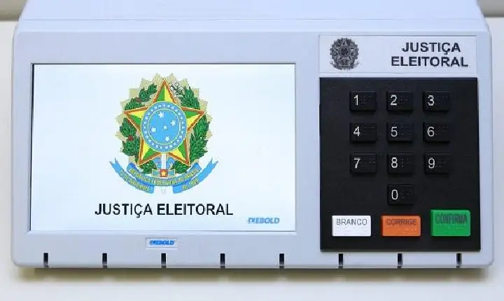 JUSTIÇA ELEITORAL LEVA TREINAMENTO SOBRE A URNA ELETRÔNICA À POPULAÇÃO DE JEQUIÉ; PRIMEIRA AÇÃO ACONTECE NESTE SÁBADO 11.