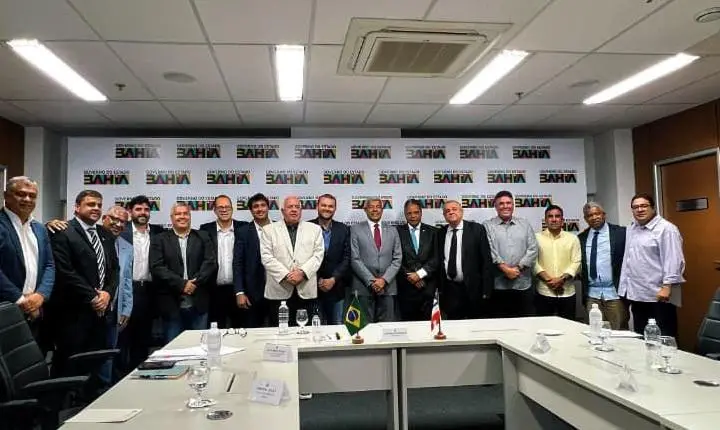 MAIS INVESTIMENTOS PARA JEQUIÉ SÃO DISCUTIDOS EM AUDIÊNCIA COM O GOVERNADOR JERÔNIMO RODRIGUES