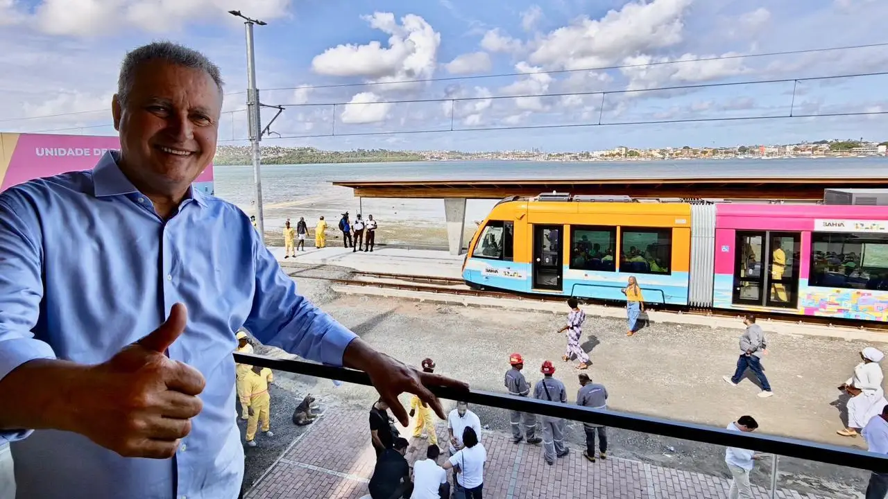 “MAIS QUE MOBILIDADE, O VLT É DESENVOLVIMENTO PARA UMA REGIÃO HISTORICAMENTE ESQUECIDA DE SALVADOR”, DIZ RUI COSTA