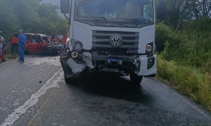 MÉDICO PSIQUIATRA MORRE VÍTIMA DE ACIDENTE DE TRÂNSITO NA BR-420, ENTRE SANTA INÊS E UBAÍRA
