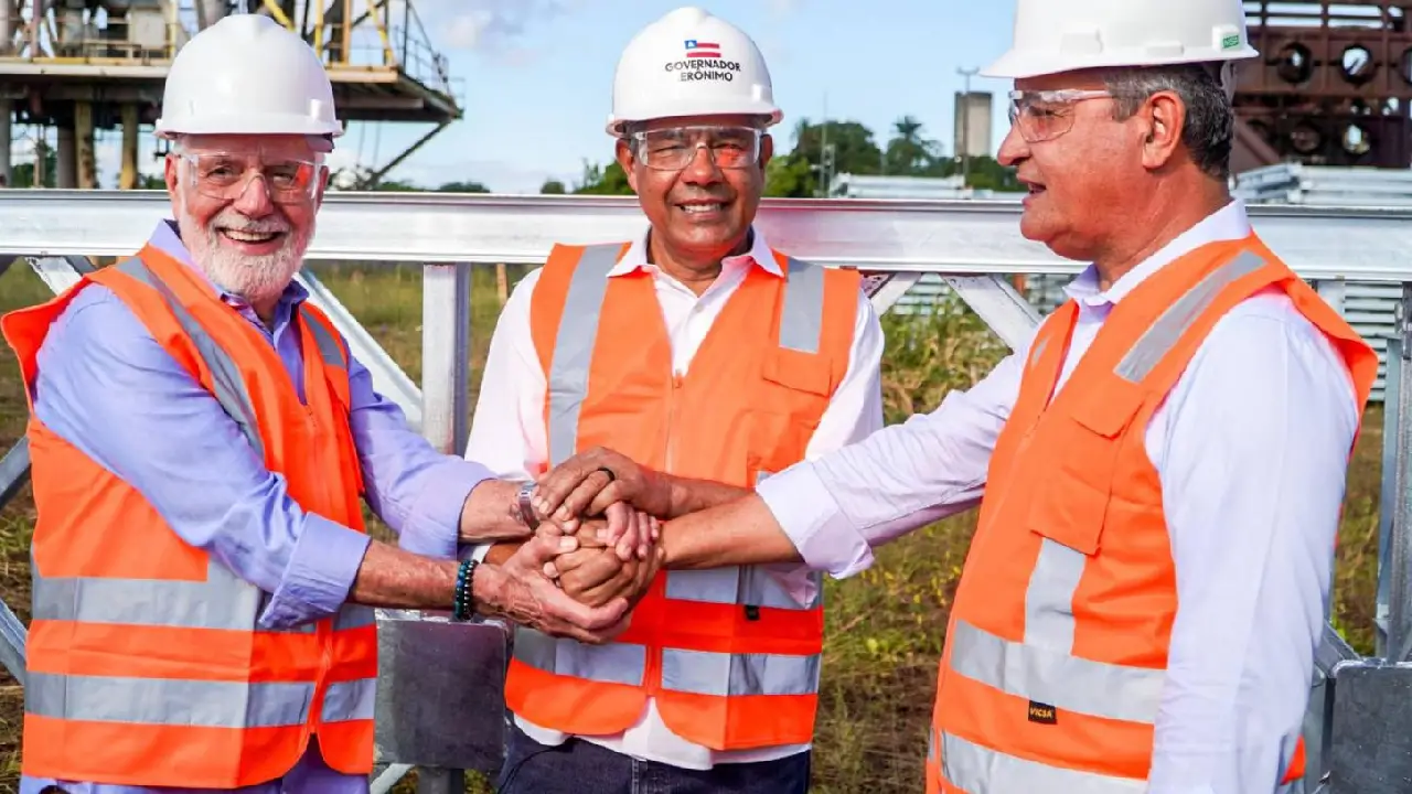 NO CANTEIRO DE OBRAS DA PONTE SALVADOR-ITAPARICA, RUI DESTACA MATERIALIZAÇÃO DE SONHO