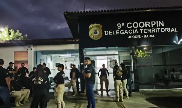 OPERAÇÃO POLICIAL EM JEQUIÉ PRENDE CINCO SUSPEITOS E APREENDE VEÍCULOS, JET SKI E BENS DE ALTO VALOR