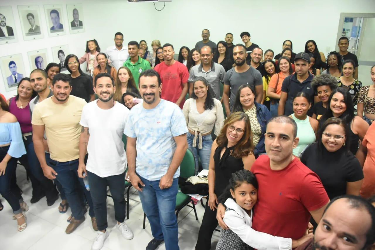 A CDL de Jequié em parceria com o  Sebrae, promove mais uma palestra sobre atendimento ao cliente com o consultor Felippe Guimarães.