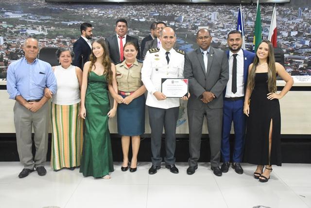 BRUNO ANDRÉ FANELI, TEN CEL BM, COMANDANTE DO 8º GBM RECEBE TÍTULO DE CIDADANIA JEQUIEENSE