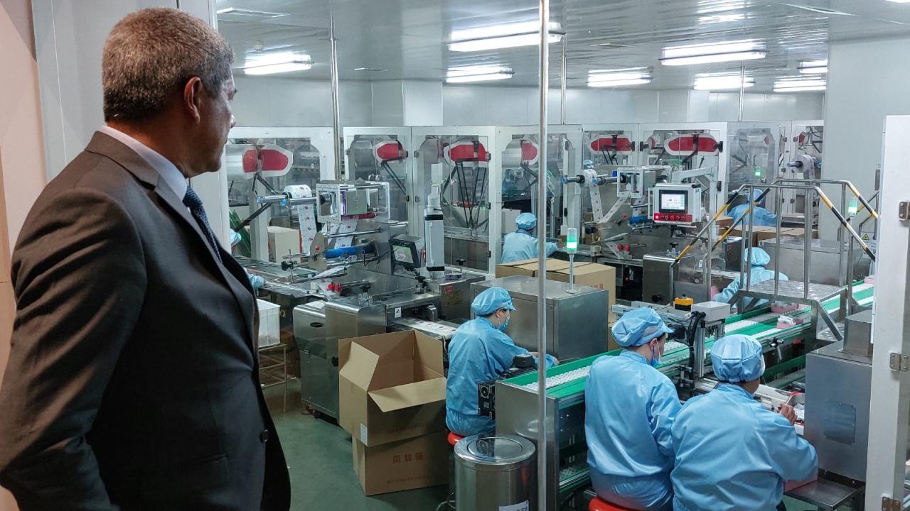 Jerônimo Rodrigues visita indústria de alimentos na China e empresas baianas assinam acordo de cooperação estratégica