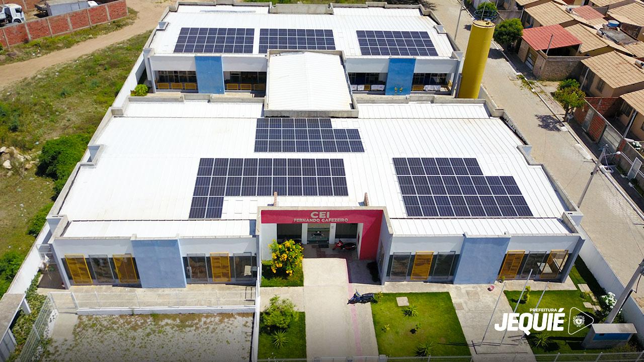 PREFEITURA DE JEQUIÉ INICIA INSTALAÇÃO DE ENERGIA SOLAR EM ESCOLAS MUNICIPAIS