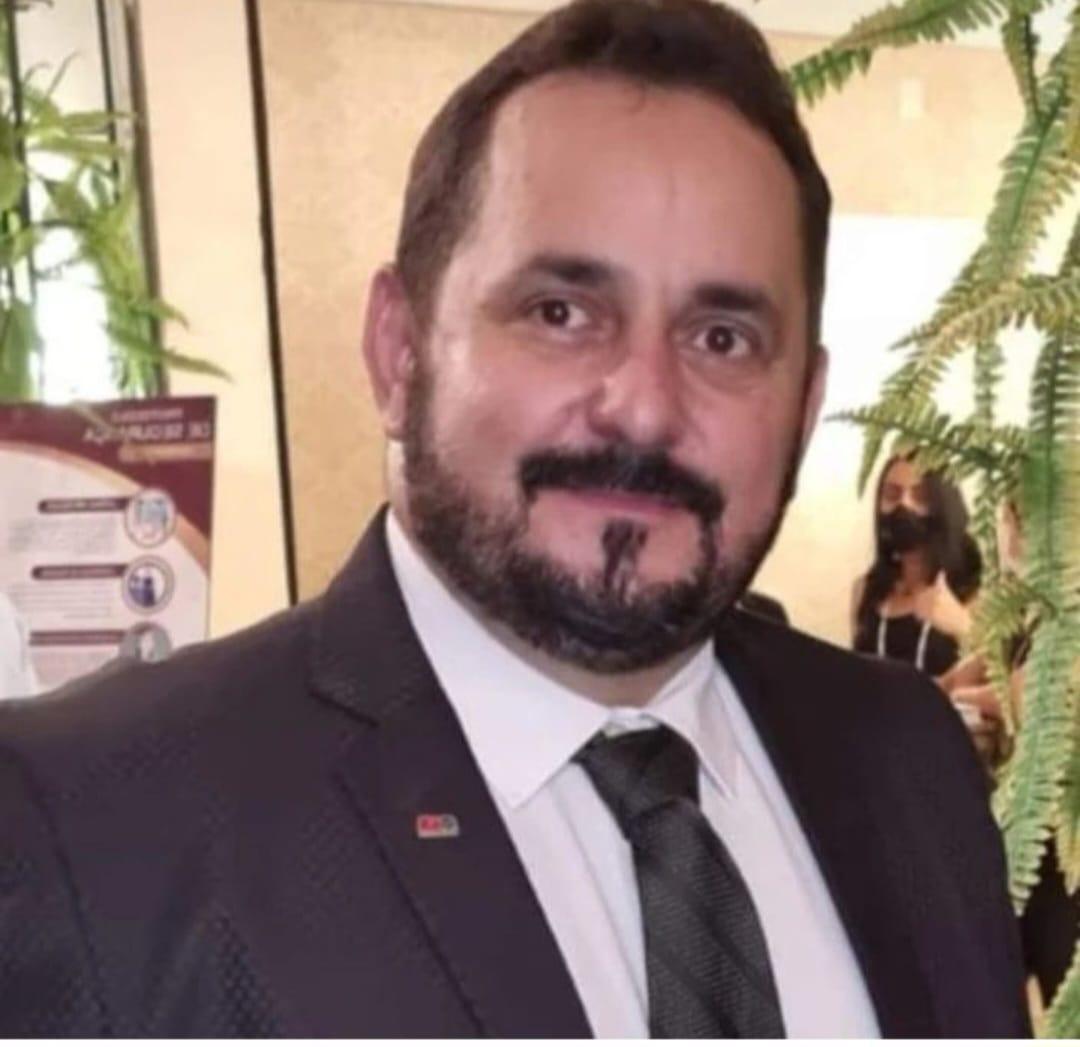 ADVOGADO CONQUISTENSE GANHA PRÊMIO NACIONAL DE MEL DE ABELHAS SEM FERRÃO.