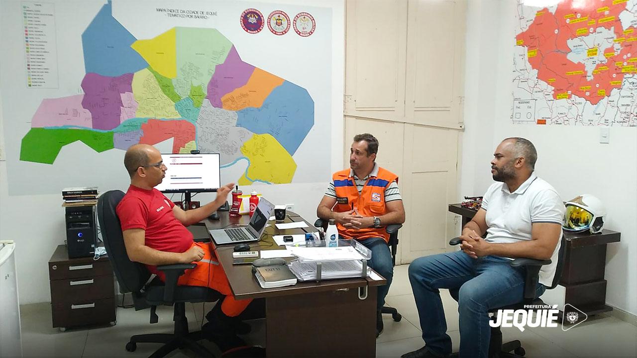 CHESF, CORPO DE BOMBEIROS E DEFESA CIVIL MUNICIPAL PARTICIPAM DE VISTORIA PARA CRIAÇÃO DO SISTEMA DE ALERTA CONTRA ENCHENTES