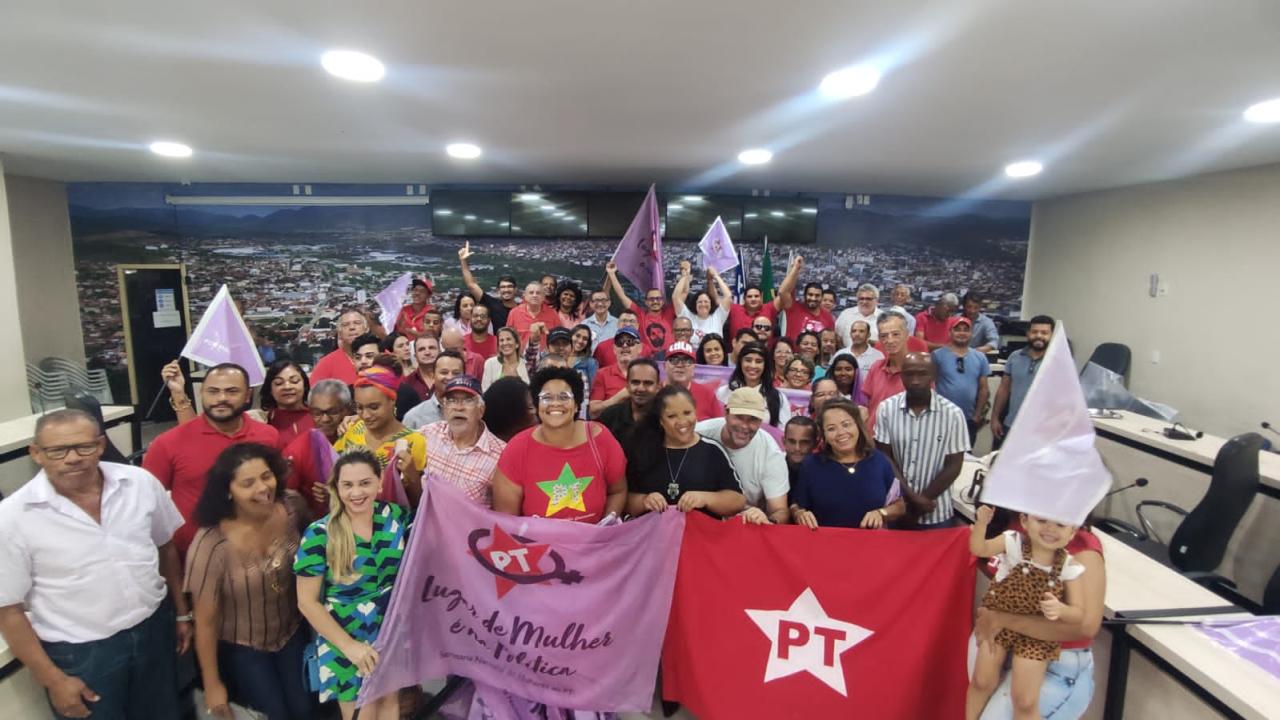 PT REALIZA ENCONTRO REGIONAL EM JEQUIÉ PARA FORTALECER O PARTIDO E SE PREPARAR PARA AS ELEIÇÕES DE 2024