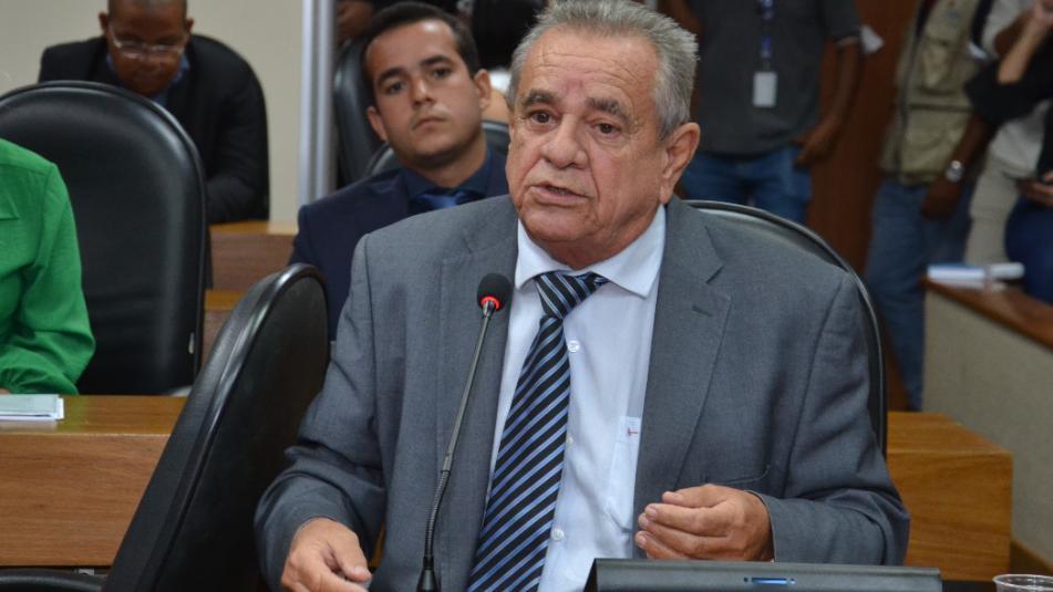 EUCLIDES FERNANDES LUTA POR MELHORES CONDIÇÕES DE VIDA PARA AS PESSOAS IDOSAS