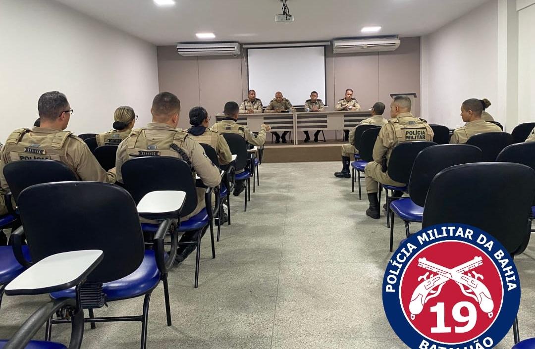 COMANDANTE DO 19⁰ BATALHÃO DE POLÍCIA MILITAR FAZ REUNIÃO DO COM A ROCAM.