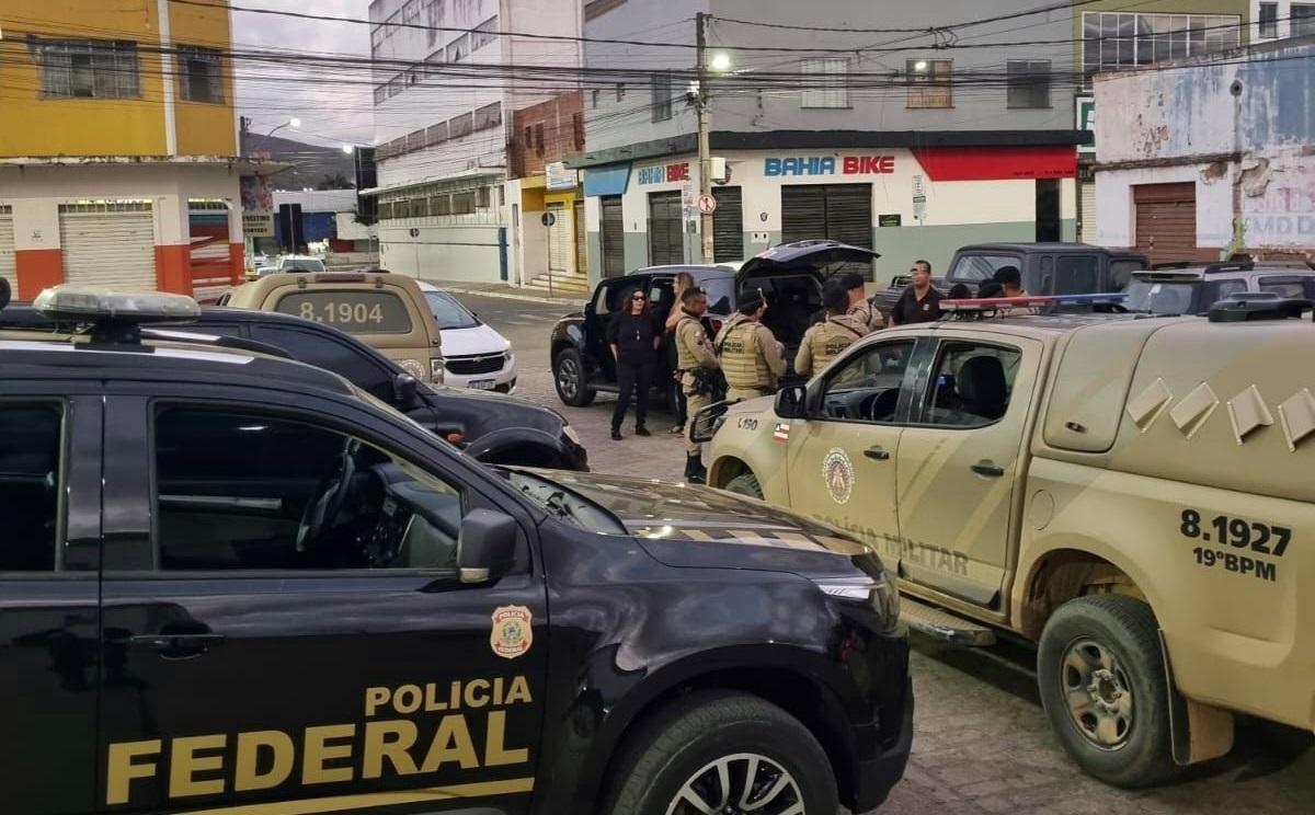POLÍCIA FEDERAL REALIZA OPERAÇÃO CONTRA FRAUDES PREVIDENCIÁRIAS EM JEQUIÉ