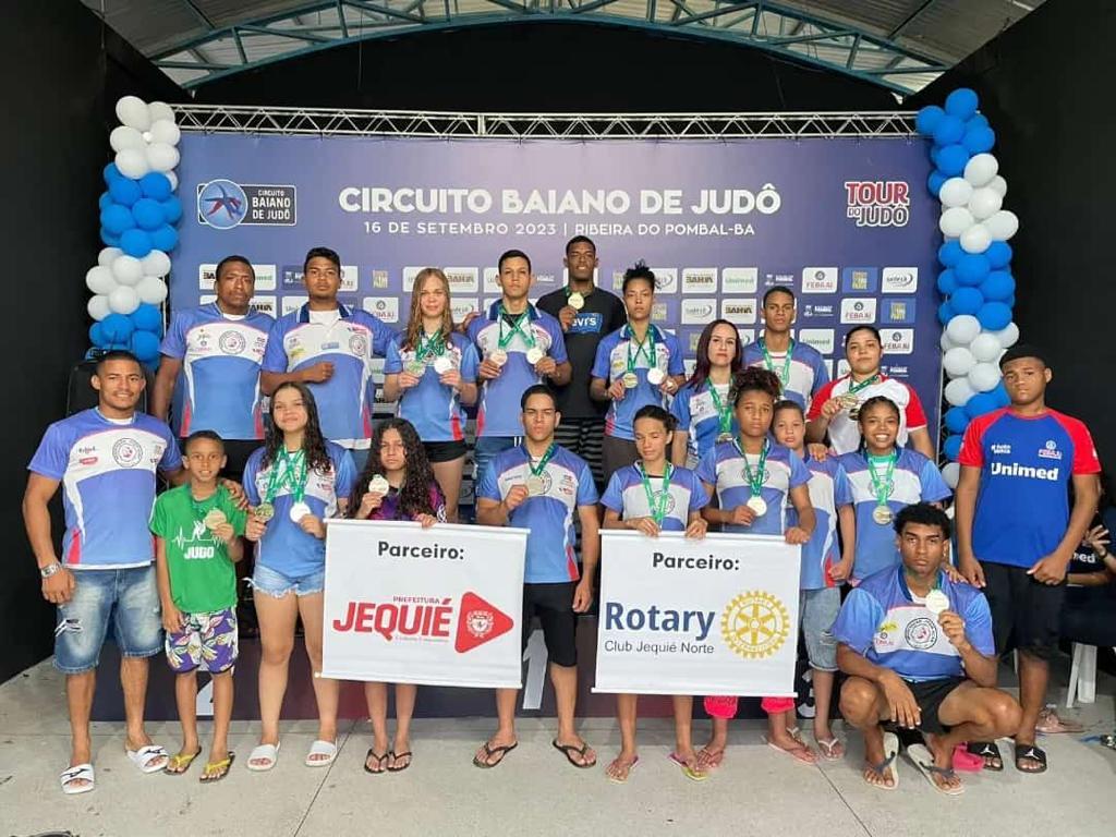 ATLETAS DO PROJETO JUDÔ AÇÃO CONQUISTAM 32 MEDALHAS NO CIRCUITO BAIANO UNIMED