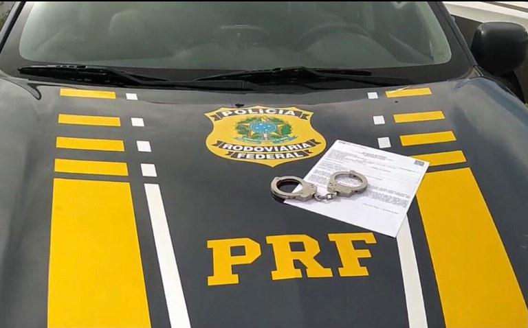 EM JEQUIÉ, PRF PRENDE HOMICIDA PROCURADO PELA JUSTIÇA