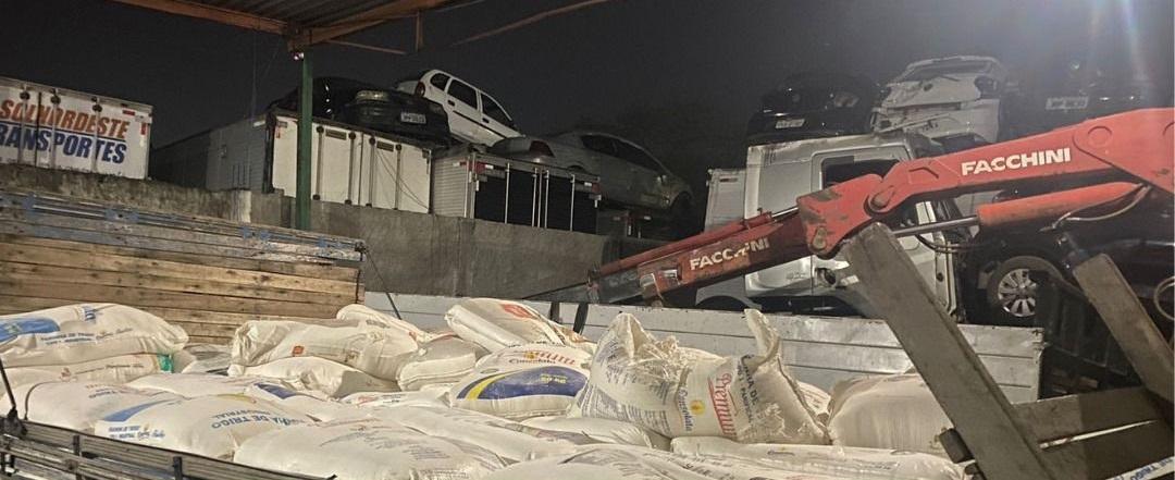 POLÍCIA CIVIL PRENDE VÁRIOS INDIVÍDUOS COM CARGA ROUBADA NA BR 330