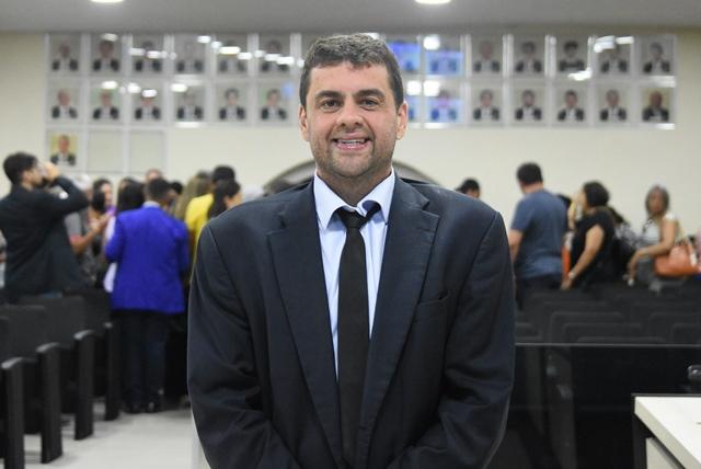 PROJETO DE LEI DE AUTORIA DE RAMON FERNANDES INSTITUI O DIA DA CONSCIÊNCIA NEGRA EM JEQUIÉ