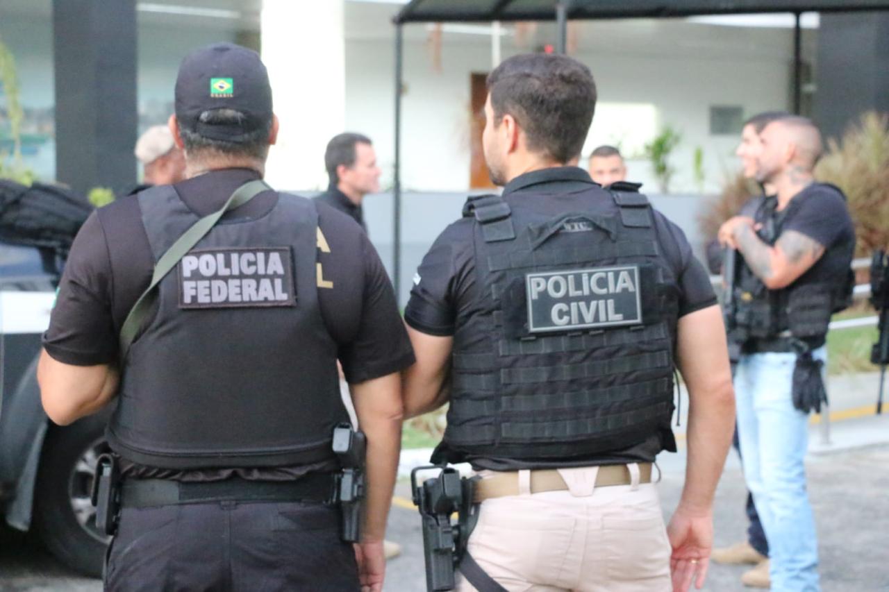 PF DEFLAGRA OPERAÇÃO CONTRA ORGANIZAÇÃO CRIMINOSA SUSPEITA DE PARTICIPAR DIRETAMENTE NO HOMICIDIO DE POLICIAL FEDERAL