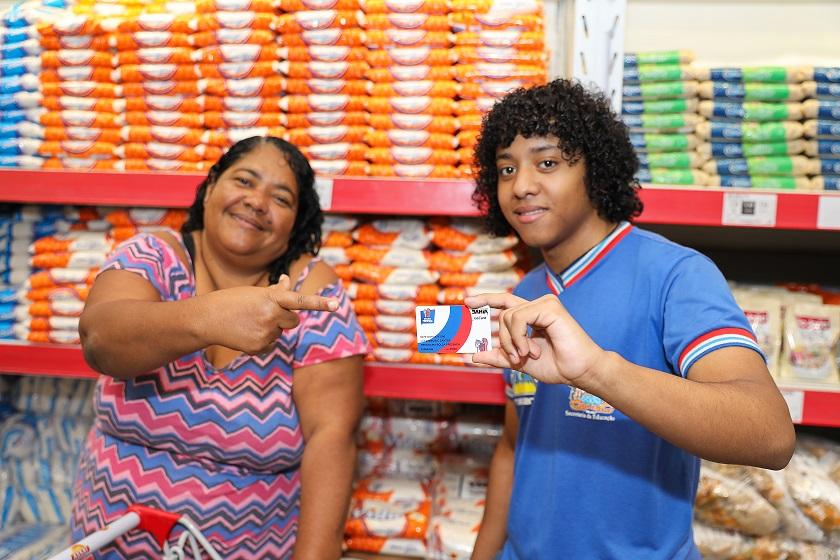 ESTADO REALIZA CRÉDITO DE R$ 49,5 MILHÕES PARA AS FAMÍLIAS DE ESTUDANTES BENEFICIADOS PELO BOLSA PRESENÇA
