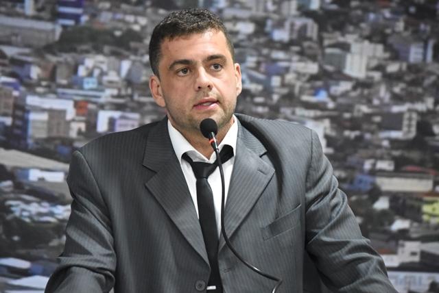 RAMON FERNANDES SOLICITA À SESAB VINDA DO PROJETO SAÚDE MAIS PERTO PARA JEQUIÉ