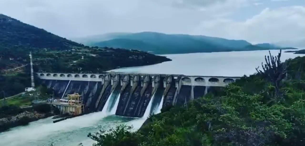 EM 48 HORAS VAZÃO AS BARRAGEM DA PEDRA PASSARÁ DE 100 PARA 400M CUBICOS POR SEGUNDO