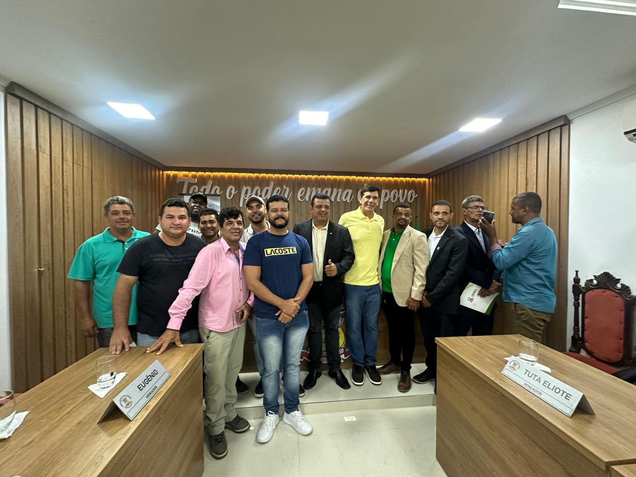 CLEITON AGUIAR ABRE ANO LEGISLATIVO COM ENTREGAS DAS OBRAS DE REQUALIFICAÇÃO E MODERNIZAÇÃO DA CÂMARA DE VEREADORES DE LAFAIETE COUTINHO