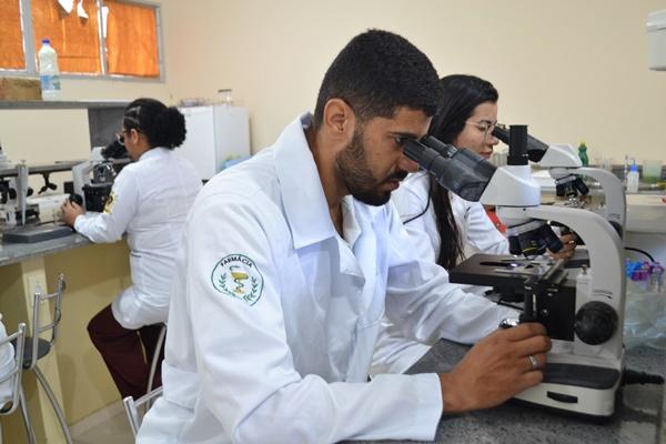 UESB INICIA SEMESTRE 2024.1 COM MAIS DE 7.800 ESTUDANTES DE GRADUAÇÃO