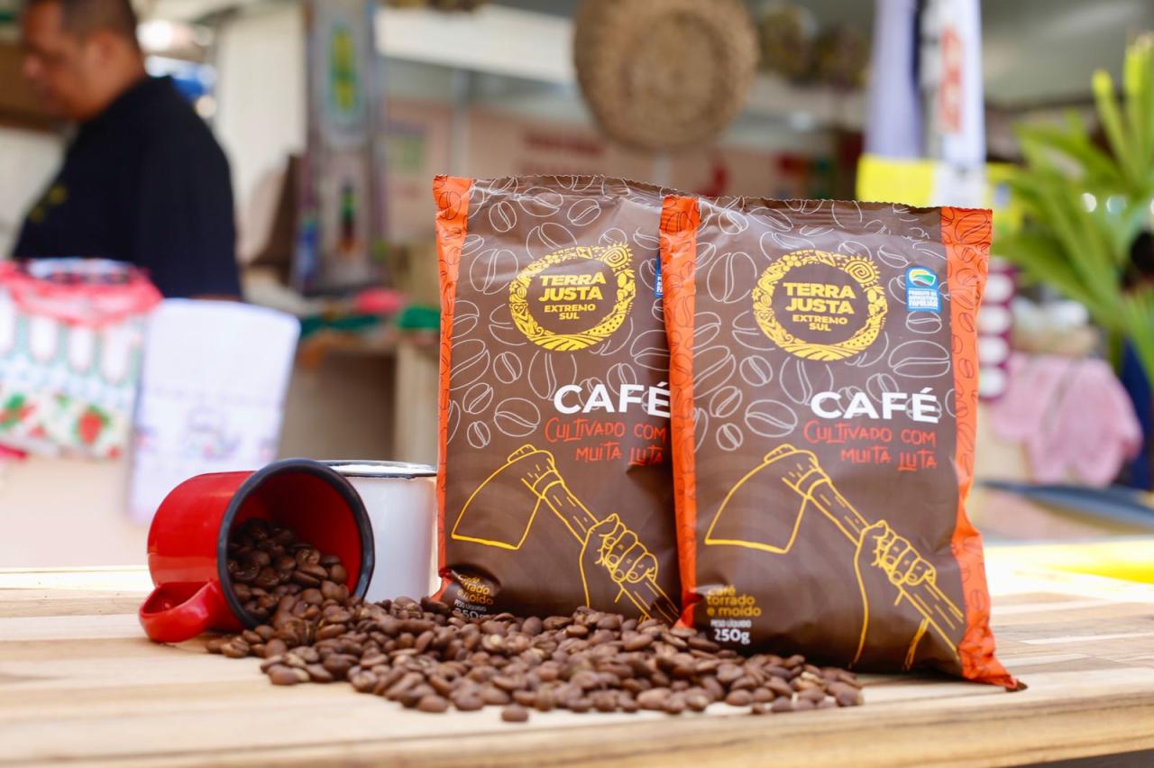 ASSENTADOS E ASSENTADAS DA REFORMA AGRÁRIA ELEVAM A PRODUÇÃO DE ALIMENTOS SAUDÁVEIS NA BAHIA