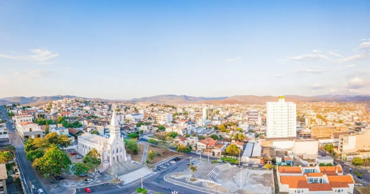 COMANDO DA PM-BA DIZ QUE MATÉRIA DA RECORD SOBRE VIOLÊNCIA EM JEQUIÉ FOI NEGLIGENTE: 