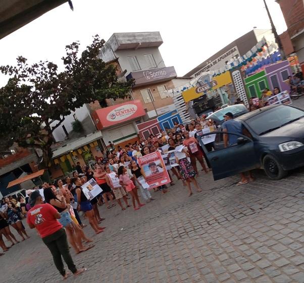 APUAREMA: POPULAÇÃO SE MOBILIZA EM PROTESTO PELA PRISÃO DE ABUSADOR DE CRIANÇA