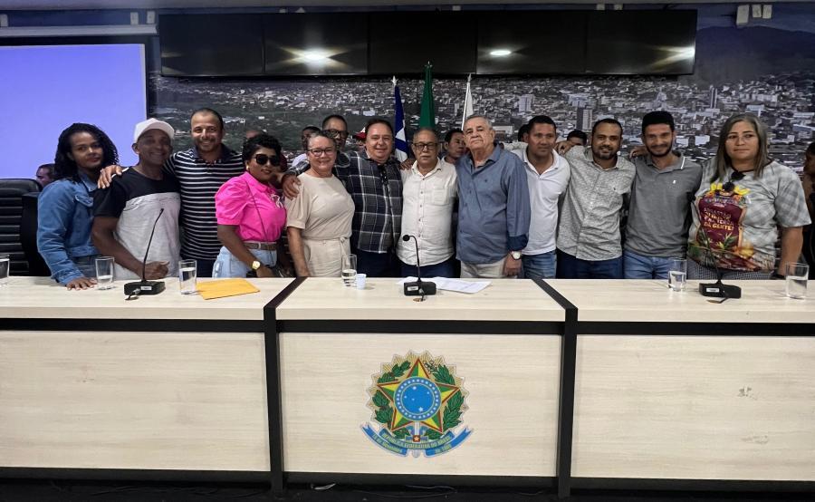 ENCONTRO PROMOVIDO PELO DEPUTADO EUCLIDES FERNANDES REÚNE EM JEQUIÉ LIDERANÇAS POLITICAS DE DIVERSOS MUNICÍPIOS