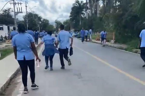 FUNCIONÁRIOS DA RAMARIN SÃO ESFAQUEADOS POR COLEGA NA FILA DO ALMOÇO