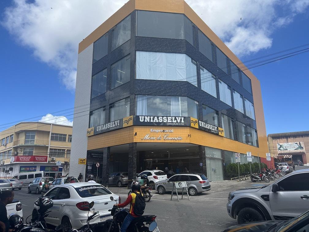 NOVA SEDE DA UNIASSELVI JEQUIÉ É INAUGURADA NESTA QUINTA-FEIRA