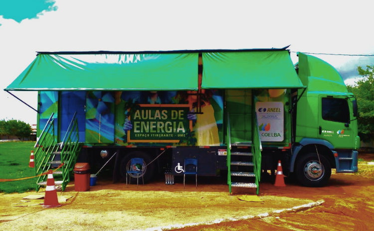 UNIDADE MÓVEL EDUCACIONAL DA NEOENERGIA BAHIA VISITA O IFBA JEQUIÉ