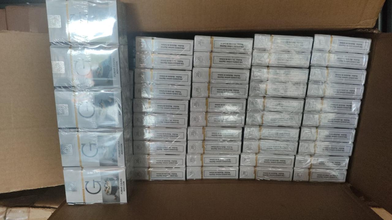 PM APREENDE CARGA IRREGULAR DE CIGARRO AVALIADA EM R$ 2 MILHÕES