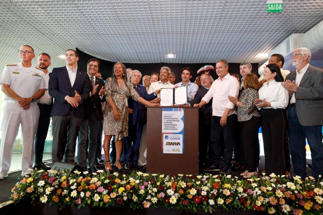 MAIS DE R$ 5,6 BILHÕES EM INFRAESTRUTURA PORTUÁRIA, AEROPORTUÁRIA E HIDROVIÁRIA SÃO ANUNCIADOS PARA A BAHIA