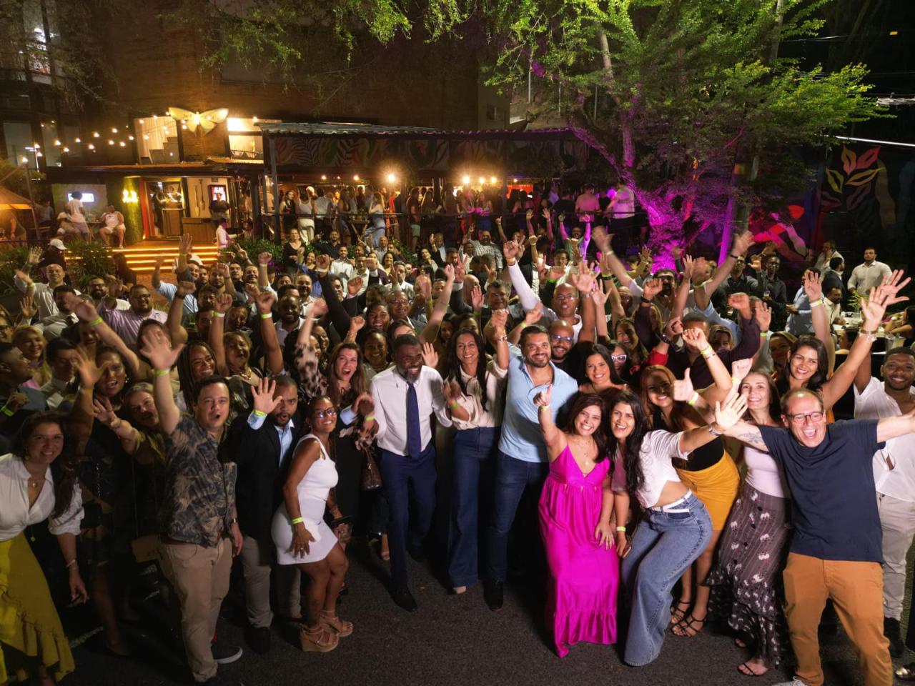 JOVENS ADVOGADOS COMPARECEM EM PESO PARA PEDIR MUDANÇAS NA GESTÃO DA OAB-BA