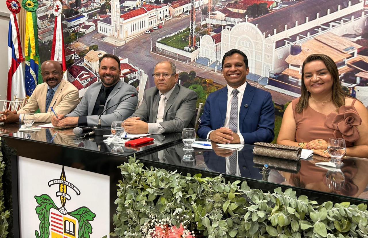 POR UNANIMIDADE, NILDO PIROPO É ELEITO PRESIDENTE DA CÂMARA DE JAGUAQUARA PARA O BIÊNIO 2025-2026