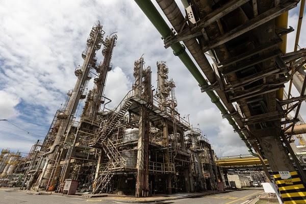 INDÚSTRIA BAIANA CRESCE 2,7% EM 2024 IMPULSIONADA PELA TRANSFORMAÇÃO