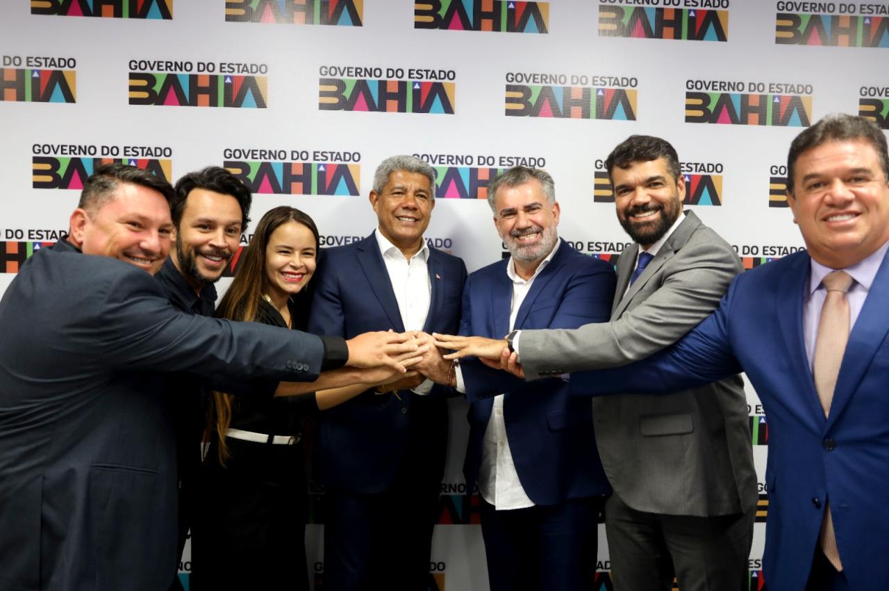 JERÔNIMO AMPLIA BASE COM ADESÃO DO PREFEITO DE MILAGRES: “MINHA BANDEIRA É A SUA”