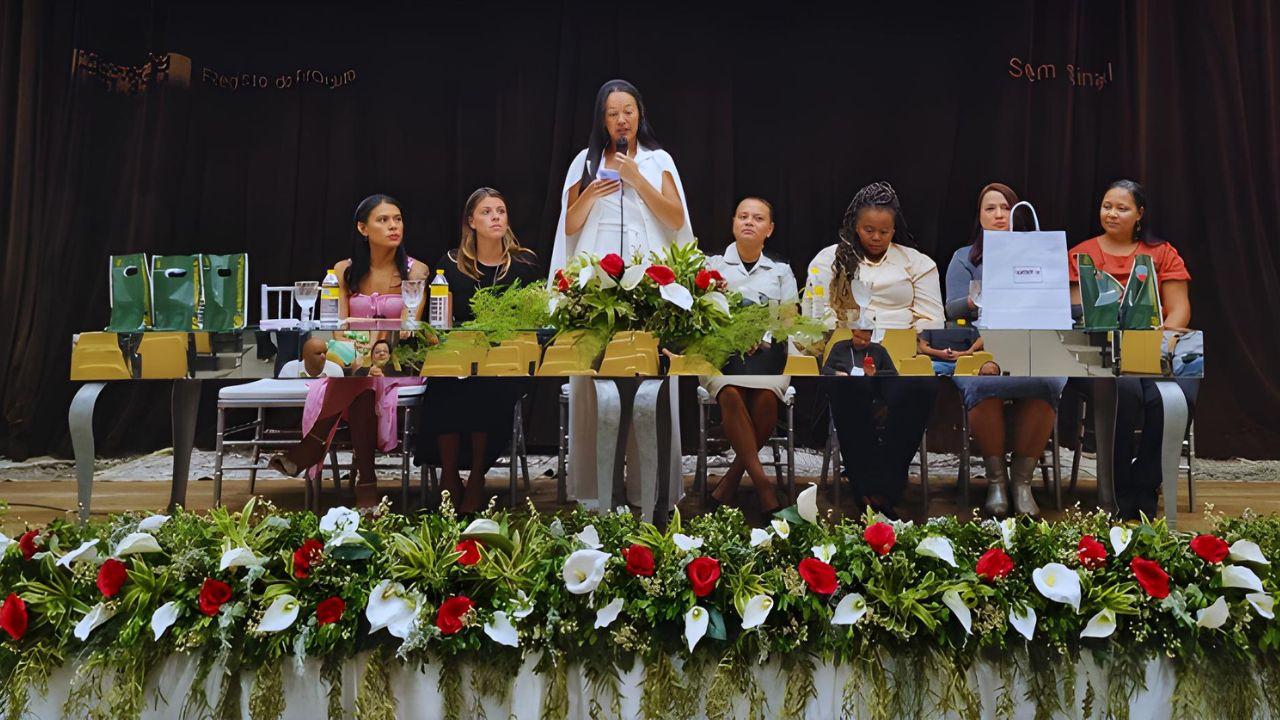 PROTAGONISMO FEMININO MARCOU 3ª EDIÇÃO DO MULHERES COM DIREITO NO CENTRO DE CULTURA ACM EM JEQUIÉ