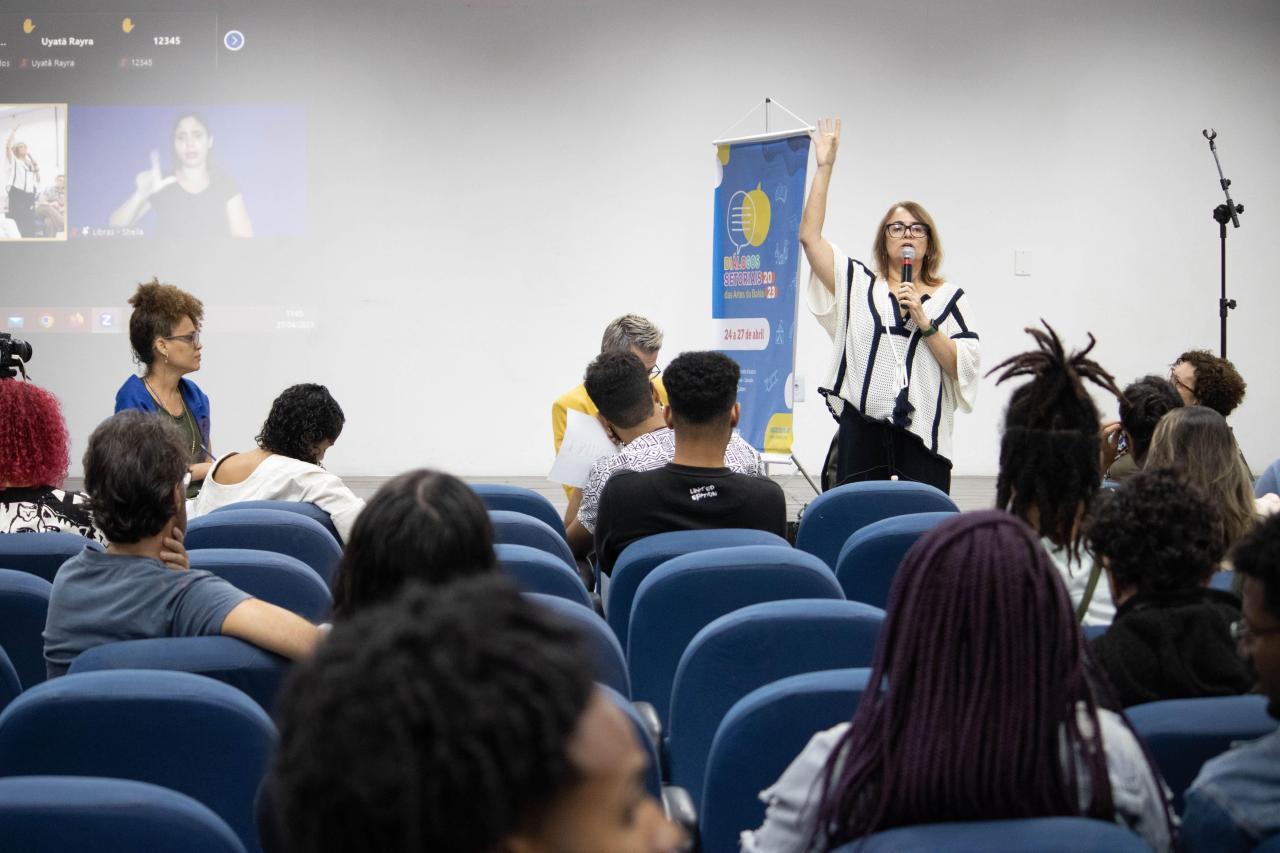 SECULT E FUNCEB REALIZAM DIÁLOGO SETORIAL DE DANÇA EM JEQUIÉ