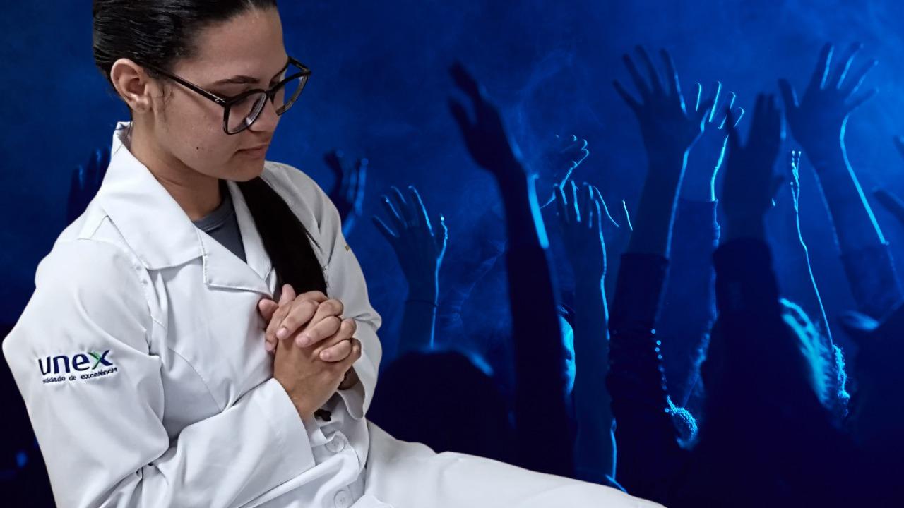 UNEXMED JEQUIÉ PROMOVE SEMINÁRIO SOBRE SAÚDE E ESPIRITUALIDADE