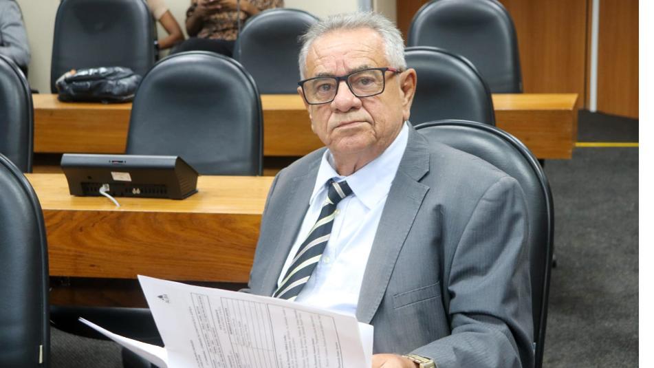 DEPUTADO EUCLIDES FERNANDES SUGERE A RECUPERAÇÃO DA ESCOLA ESTADUAL ODORICO TAVARES NO CORREDOR DA VITÓRIA