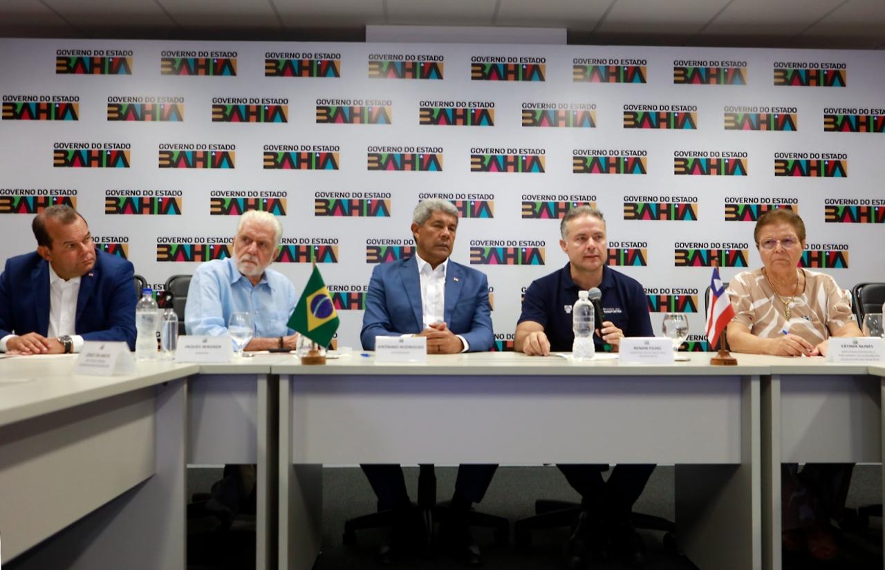 GOVERNO DA BAHIA ARTICULA AÇÕES EMERGENCIAIS COM MINISTÉRIO DOS TRANSPORTES E DNIT PARA REABERTURA DA PONTE SOBRE O RIO JEQUITINHONHA