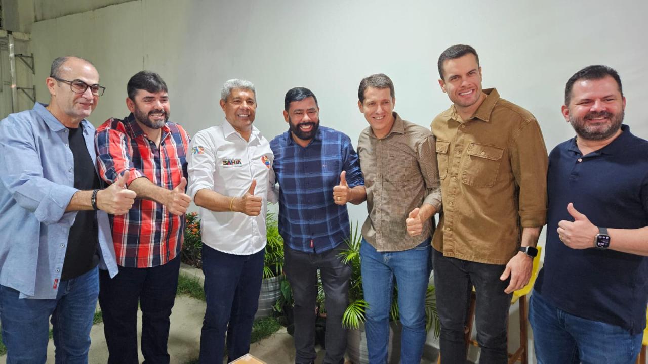 JERÔNIMO E ZÉ COCA BRINDAM COM DEPUTADOS O SUCESSO DO SÃO JOÃO EM JEQUIÉ