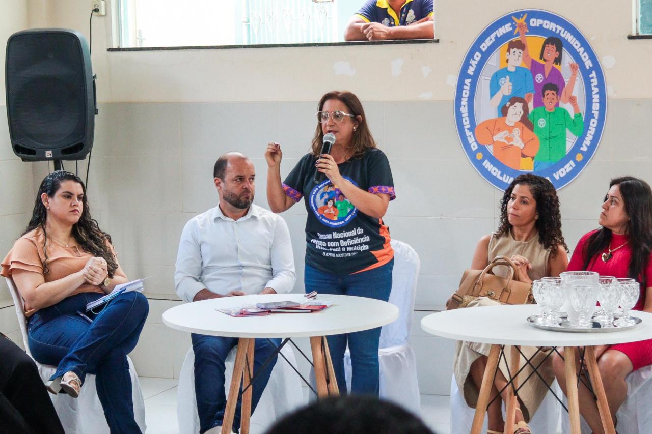 APAE DE JEQUIÉ PROMOVE RODA DE CONVERSA COM REDE DE APOIO ÀS PESSOAS COM DEFICIÊNCIA