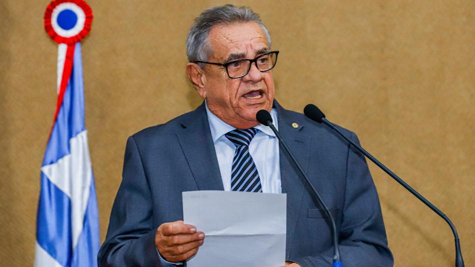 EUCLIDES DEFENDE IMPLANTAÇÃO DE SISTEMA DE ESGOTO EM MARACÁS